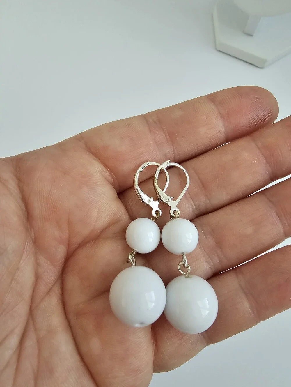 Opaque White Bead Statement Jewelry Set Necklace, Stretch Bracelet & Earrings